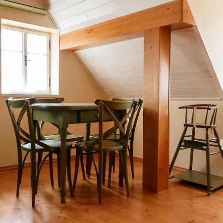 Roubenka Anna Unter-Polaun